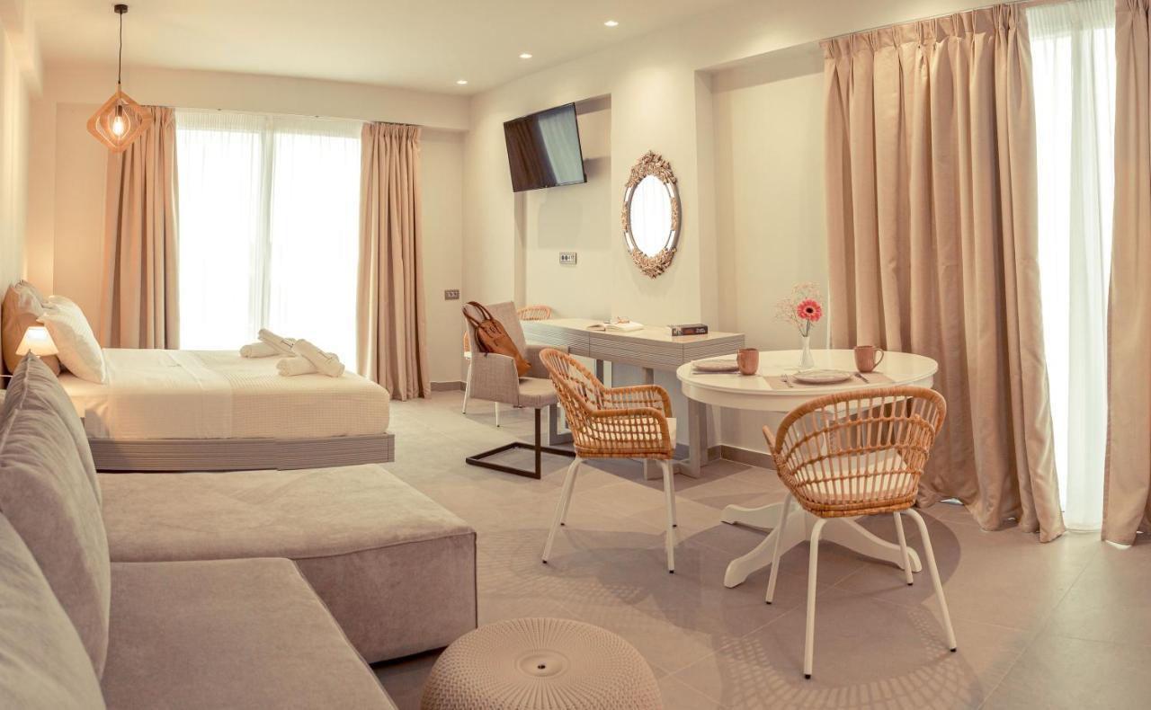 Io Luxury Pool & Hot Tub Suites Préveza Kültér fotó