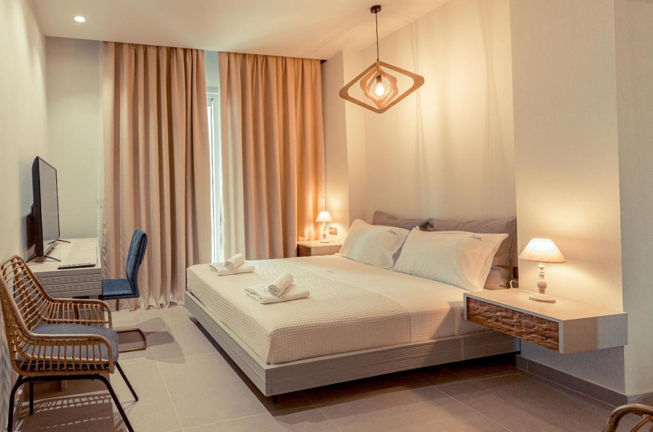 Io Luxury Pool & Hot Tub Suites Préveza Kültér fotó