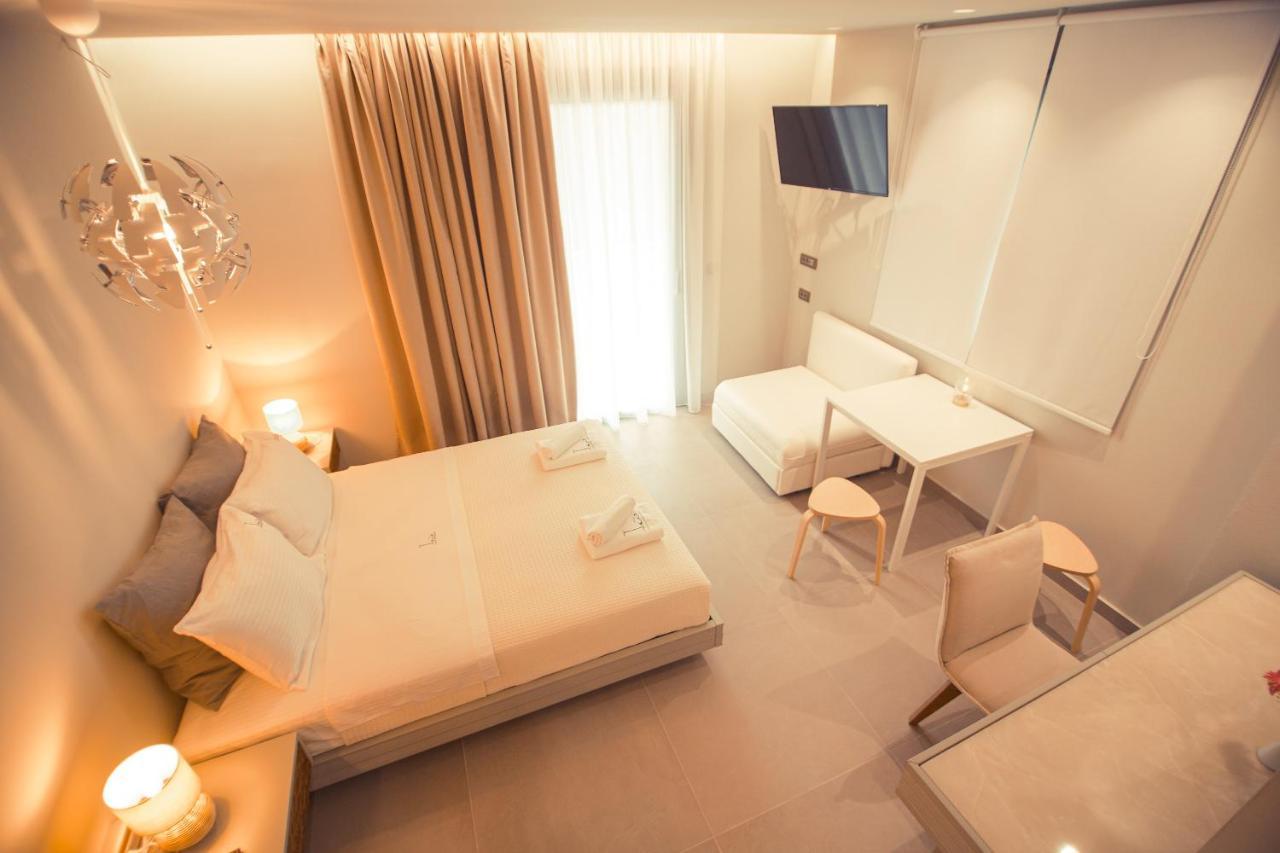 Io Luxury Pool & Hot Tub Suites Préveza Kültér fotó