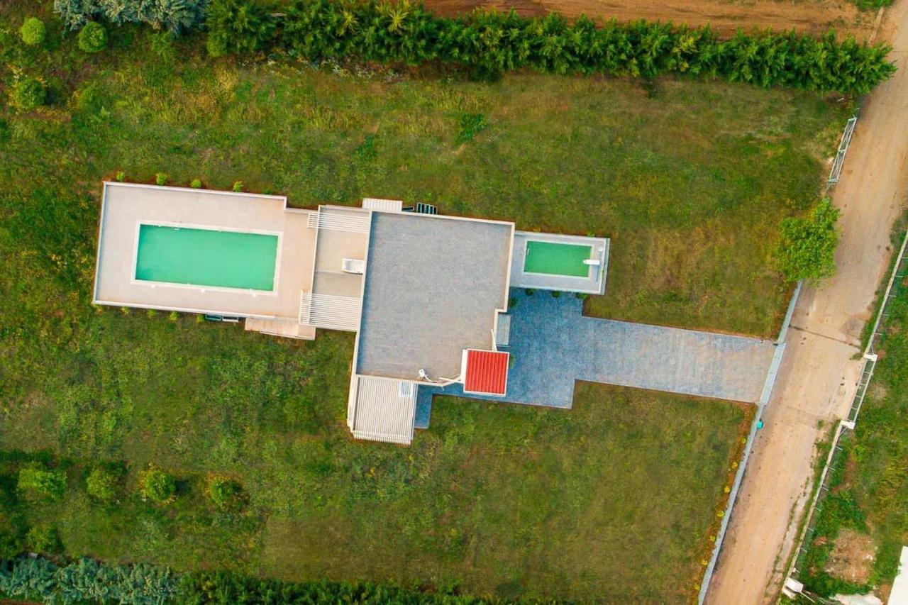 Io Luxury Pool & Hot Tub Suites Préveza Kültér fotó