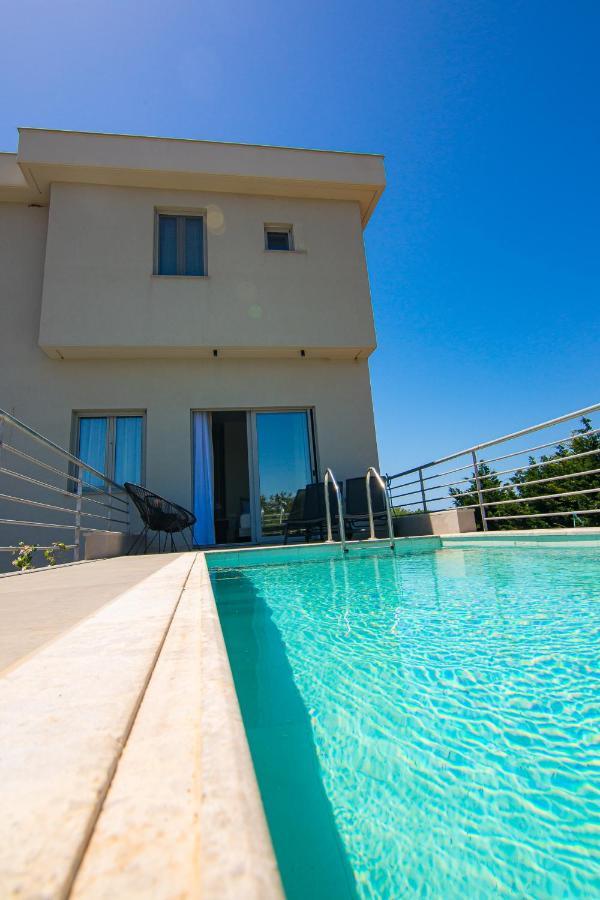 Io Luxury Pool & Hot Tub Suites Préveza Kültér fotó