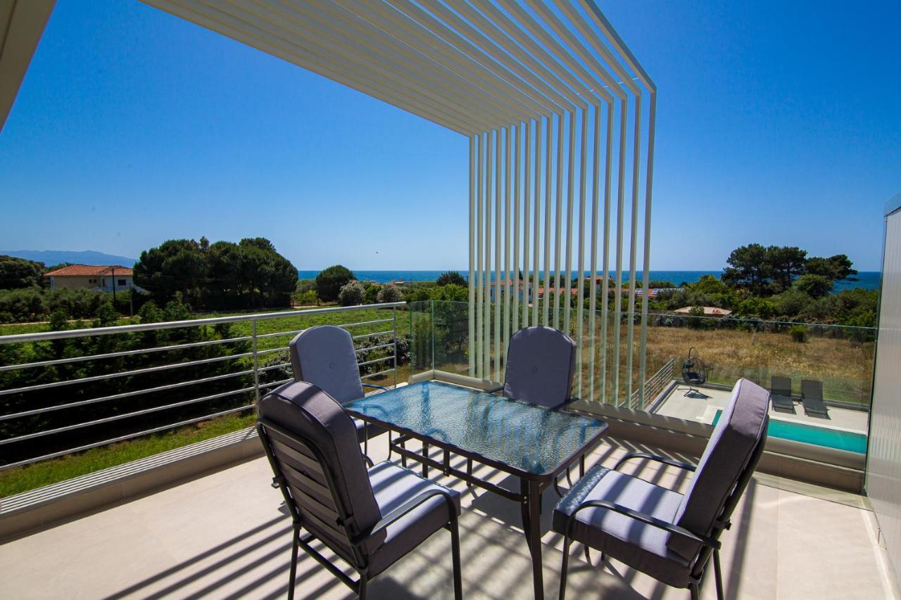 Io Luxury Pool & Hot Tub Suites Préveza Kültér fotó