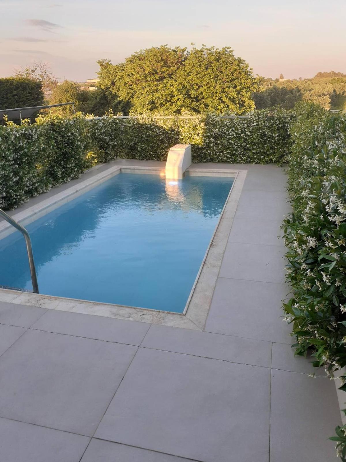 Io Luxury Pool & Hot Tub Suites Préveza Kültér fotó